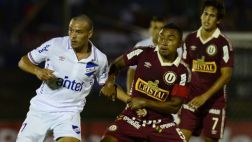 Universitario cayó 2-0 ante Emelec en Guayaquil