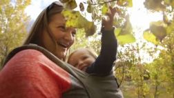 Mira estos emotivos videos inspirados en mamá