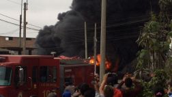Incendio en taller de VMT fue controlado luego de 3 horas