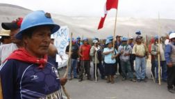 Protesta de comuneros contra minera deja dos policías muertos