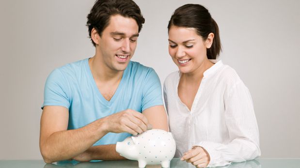 Cinco formas de ahorrar dinero en una relación