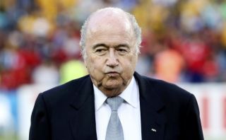 Joseph Blatter fue abucheado en la final de la Copa de Asia