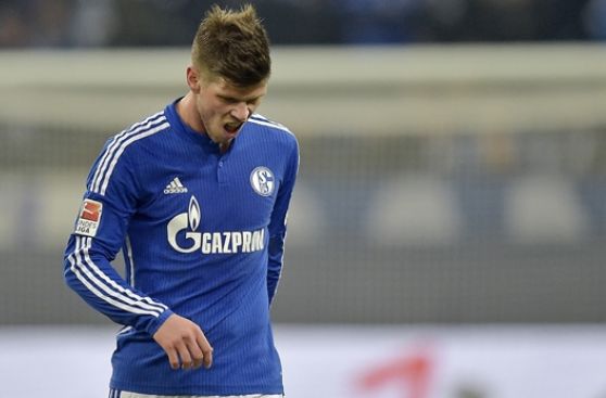 Brutal falta que le costó seis fechas de suspensión a Huntelaar