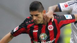 Eintracht, con Carlos Zambrano, igualó 1-1 ante Wolfsburgo