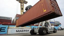 Ecuador eliminará salvaguardia cambiaria a productos de Perú