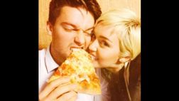 Instagram: Miley Cyrus y Schwarzenegger declaran su amor