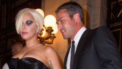Lady Gaga se comprometió con el actor Taylor Kinney