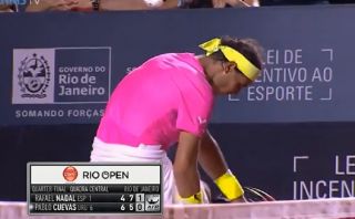 Rafael Nadal se cambió de shorts en el pleno partido