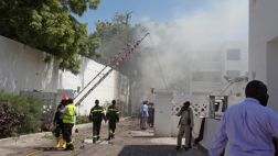 Mueren 25 personas en un ataque suicida contra hotel en Somalia