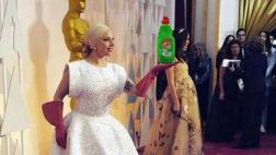 Twitter: Lady Gaga es víctima de burlas por su peculiar ‘look’