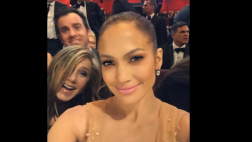 Óscar 2015: Jennifer Aniston y su 'photobomb' a Jennifer López