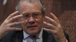 No me araño por un espía, por Fernando Vivas