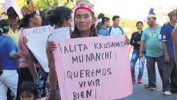 Toma de aeródromo de Pluspetrol agrava conflicto con indígenas