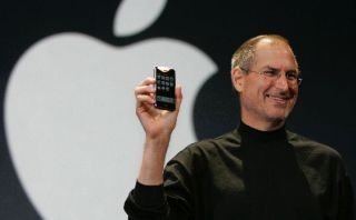 Steve Jobs tendría hoy 60 años: ¿Cómo lanzó el primer iPhone?