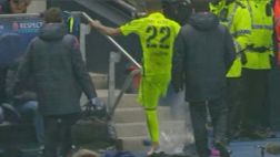 Dani Alves reaccionó así tras ser sustituido por Luis Enrique
