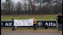 Niños hinchas del Eintracht a Zambrano: "Quédate con nosotros"