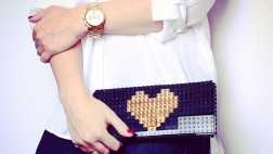 Mira estas originales carteras hechas con Lego
