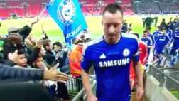 John Terry es acusado de racista por no saludar a este hincha