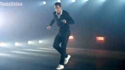 Cristiano baila como Michael Jackson para promocionar zapatos