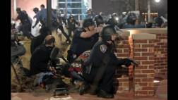 EE.UU.: Protestas raciales dejan 2 policías graves en Ferguson