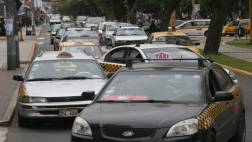 En Lima sobran taxis: hay 130% más de lo que se necesitaría