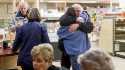 El último adiós a la tienda donde todos se llaman por el nombre