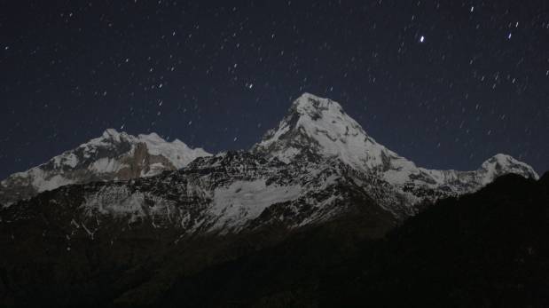Video: Así se ve el cielo estrellado en el Everest