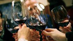 Científicos crean método para hacer un vino que no deja resaca