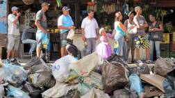 El barrio venezolano donde se vive entre cerros de basura