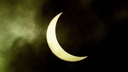 Qué es un eclipse total de Sol y cómo debemos verlo
