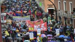 Ecuador: Miles marcharon contra el gobierno de Rafael Correa