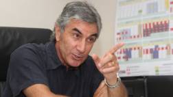 Oblitas: "Reinaldo Rueda tenía compromiso firmado con la FPF"
