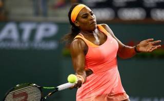 Serena Williams se retiró y Halep pasó a final de Indian Wells