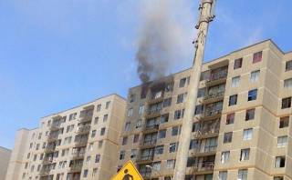 San Miguel: incendio destruye casa en piso 12 de condominio