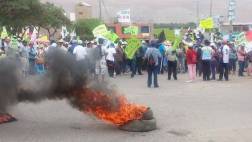 Tía María: Manifestantes queman llantas en primer día de paro