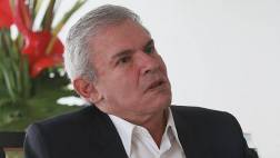 Castañeda podría ser citado de nuevo a Comisión de Transportes