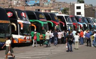 Huaicos: choferes dicen no conocer rutas alternas del MTC