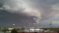 EE.UU.: Tornados en Oklahoma y Arkansas dejan un muerto (VIDEO)