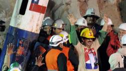 Chile: Desaparecen dos de los 33 mineros rescatados en el 2012