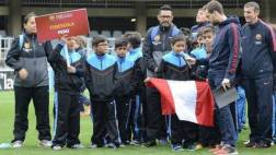 Niños escolares peruanos visitaron sede del Barcelona