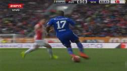 Farfán: la jugada con la que dejó atrás a tres rivales (VIDEO)