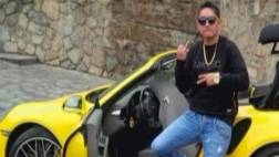 Dueño del Porsche ‘residía’ en casa embargada por el Estado