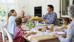 Trata de mejorar la alimentación de tu familia con estos tips