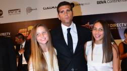 Christian Meier llegó con sus hijas a premiere de "Asu Mare 2"