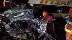 Barranca: choferes fallecieron en choque entre bus y camioneta