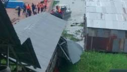 Iquitos: cadáver fue hallado entre restos de puente colapsado