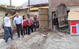 Chosica: padres toman colegio en protesta por reubicación