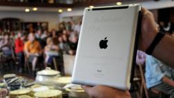 Uruguay: iPad del Papa Francisco fue subastado por US$30.500