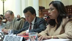 Ministra Huaita evitó decir en qué gestión se perdieron pañales