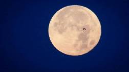 Datan en 4.470 millones de años la edad de la Luna